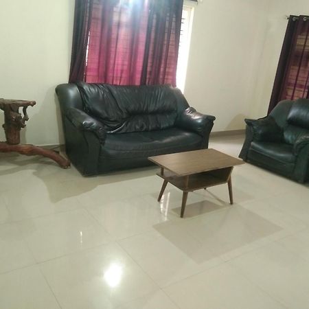 Samz Estate Stay 2Bhk Madikeri Esterno foto