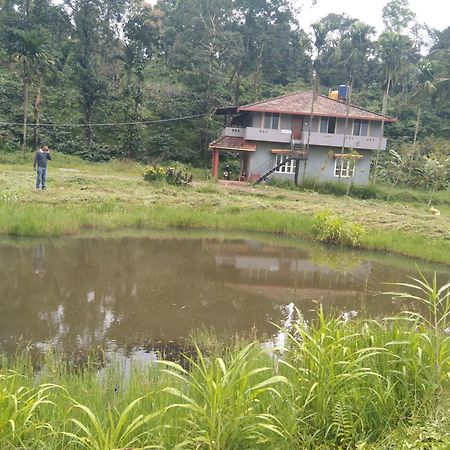 Samz Estate Stay 2Bhk Madikeri Esterno foto