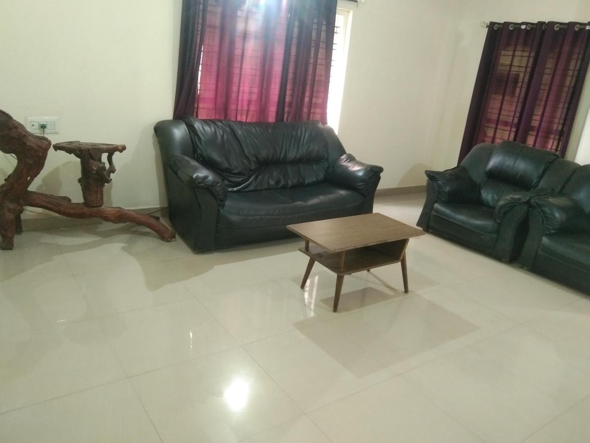 Samz Estate Stay 2Bhk Madikeri Esterno foto
